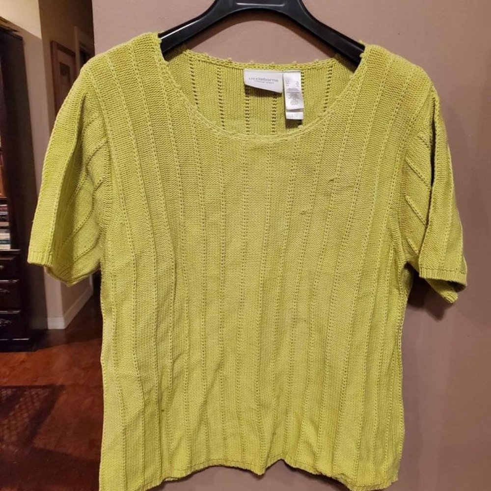 Womens short sleeved sweater